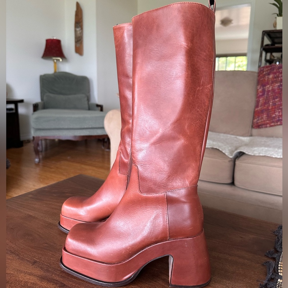 L’Intervalle Brown Leather Knee-High Boots